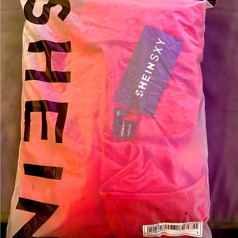 WOMEN’S SHEIN DRESS